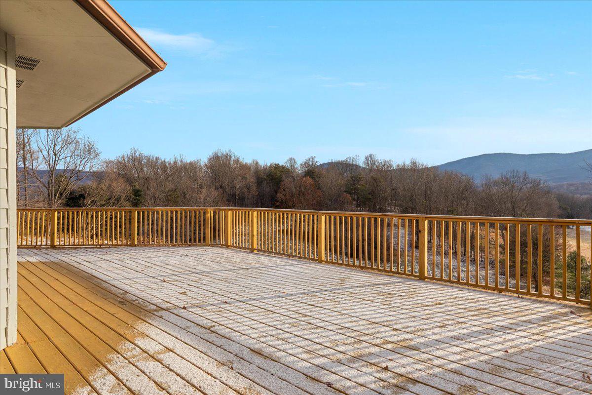 472 WESLEY LN, BENTONVILLE, Virginia 22610, 3 Bedrooms Bedrooms, ,3 BathroomsBathrooms,Residential,For sale,472 WESLEY LN,VAWR2012744 MLS # VAWR2012744