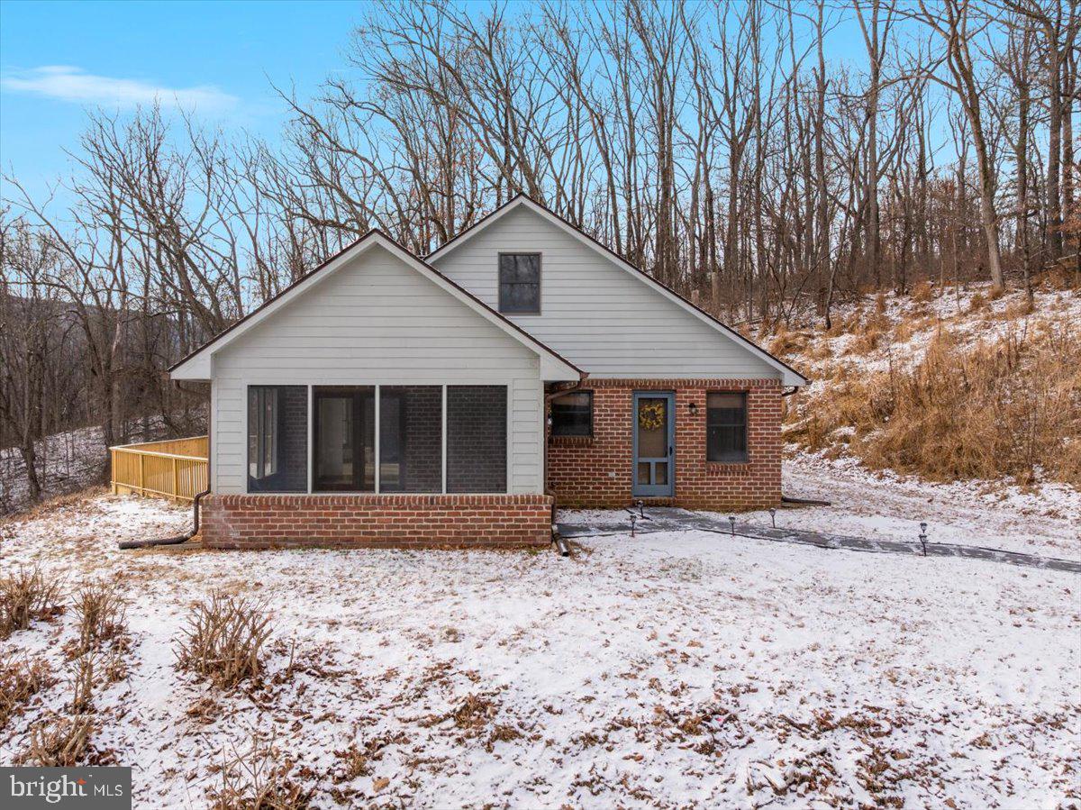 472 WESLEY LN, BENTONVILLE, Virginia 22610, 3 Bedrooms Bedrooms, ,3 BathroomsBathrooms,Residential,For sale,472 WESLEY LN,VAWR2012744 MLS # VAWR2012744