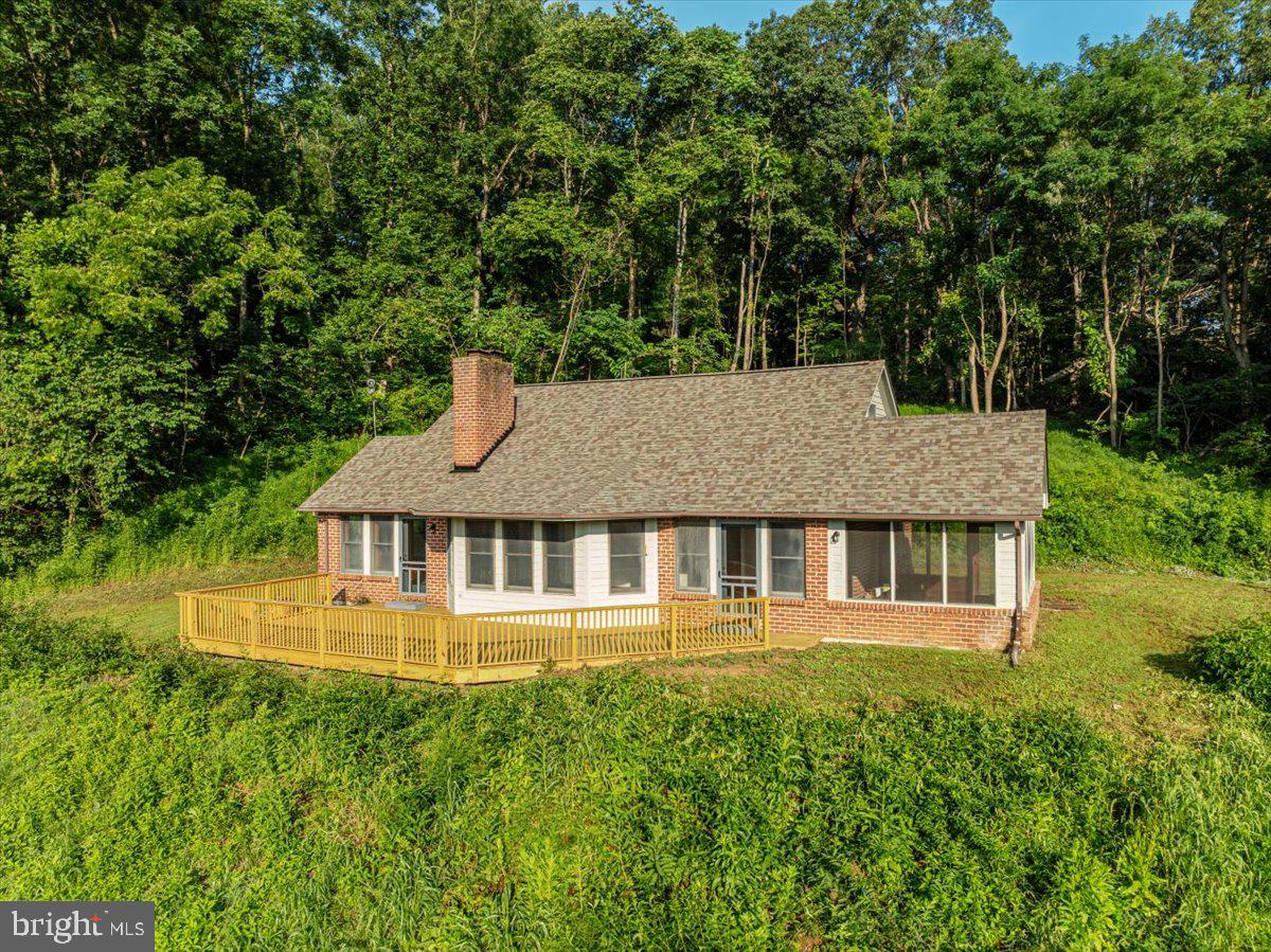 472 WESLEY LN, BENTONVILLE, Virginia 22610, 3 Bedrooms Bedrooms, ,3 BathroomsBathrooms,Residential,For sale,472 WESLEY LN,VAWR2012744 MLS # VAWR2012744