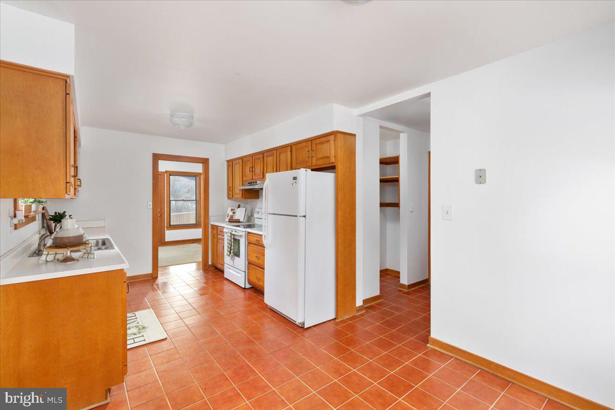 472 WESLEY LN, BENTONVILLE, Virginia 22610, 3 Bedrooms Bedrooms, ,3 BathroomsBathrooms,Residential,For sale,472 WESLEY LN,VAWR2012744 MLS # VAWR2012744