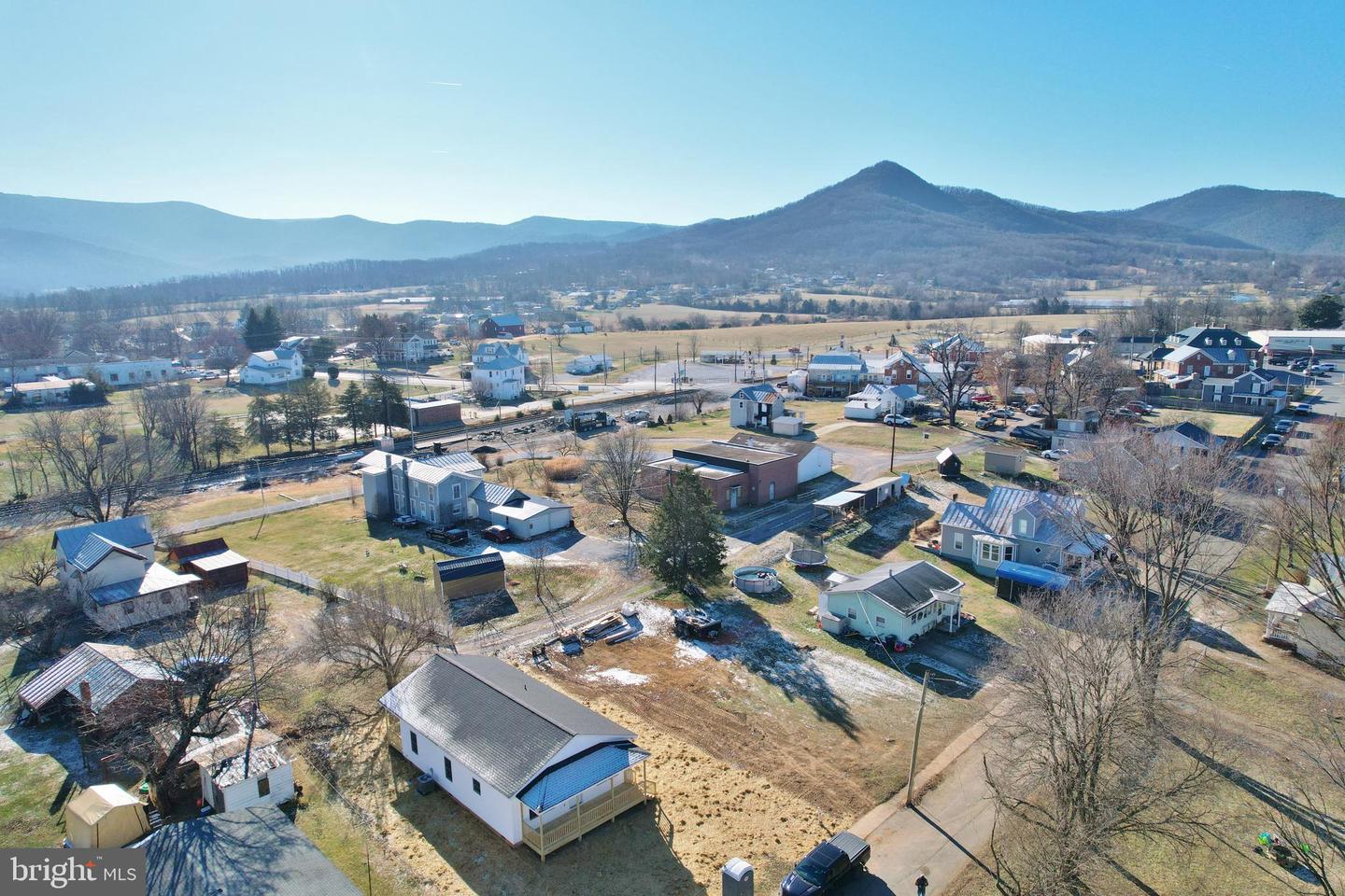 240 DEFORD AVE, STANLEY, Virginia 22851, 3 Bedrooms Bedrooms, ,2 BathroomsBathrooms,Residential,For sale,240 DEFORD AVE,VAPA2005672 MLS # VAPA2005672 240 DEFORD AVE, STANLEY, Virginia 22851, 3 Bedrooms Bedrooms, ,2 BathroomsBathrooms,Residential,For sale,240 DEFORD AVE,VAPA2005672 MLS # VAPA2005672