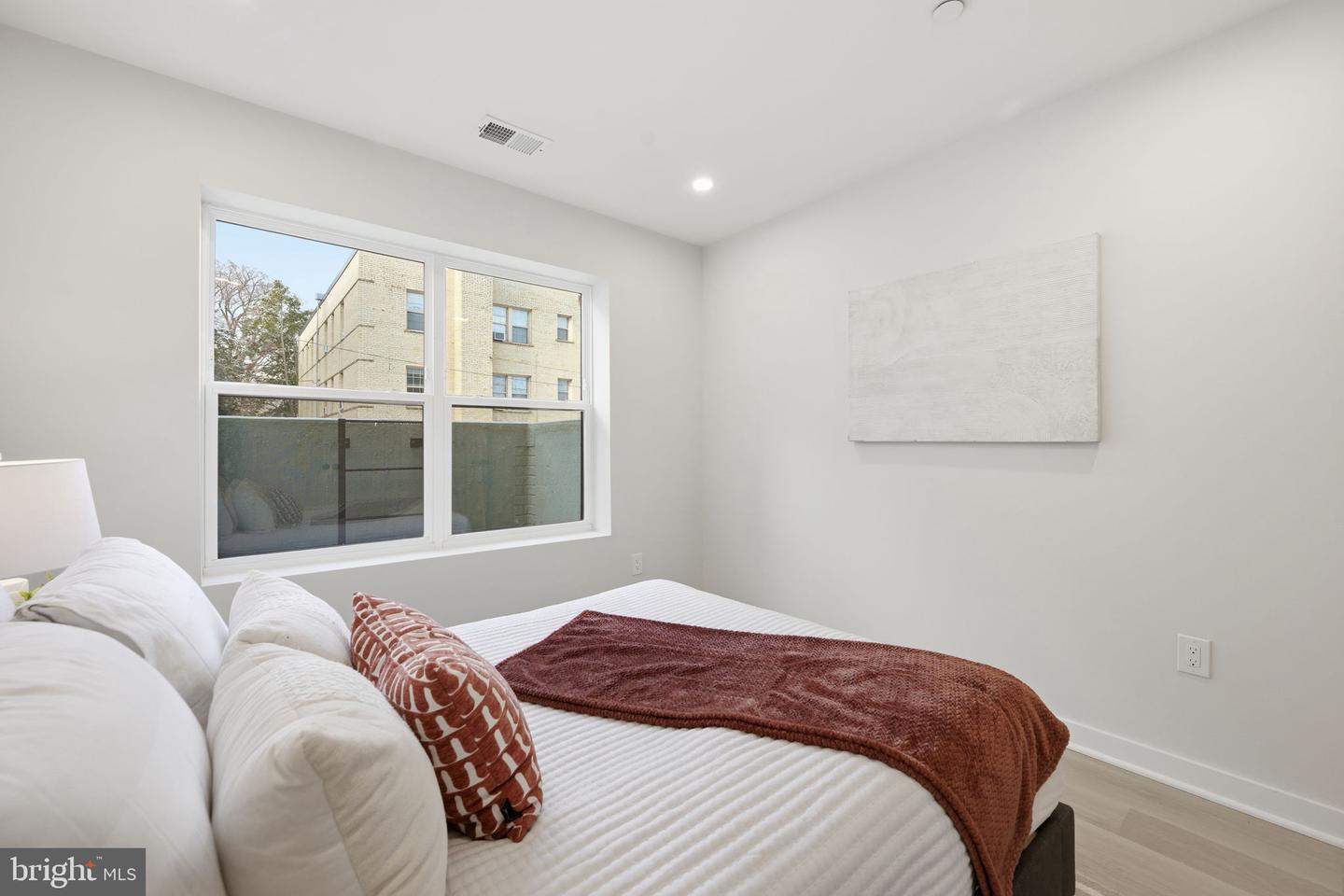 2606 41ST ST NW #2, WASHINGTON, District Of Columbia 20007, 2 Bedrooms Bedrooms, ,2 BathroomsBathrooms,Residential,For sale,2606 41ST ST NW #2,DCDC2233990 MLS # DCDC2233990