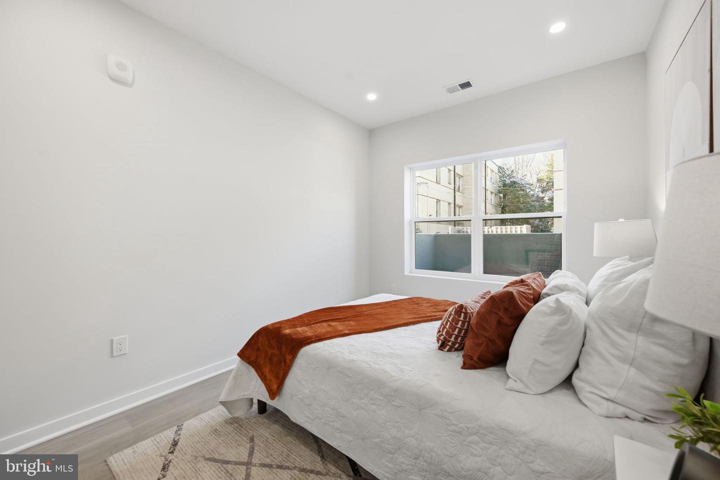 2606 41ST ST NW #2, WASHINGTON, District Of Columbia 20007, 2 Bedrooms Bedrooms, ,2 BathroomsBathrooms,Residential,For sale,2606 41ST ST NW #2,DCDC2233990 MLS # DCDC2233990