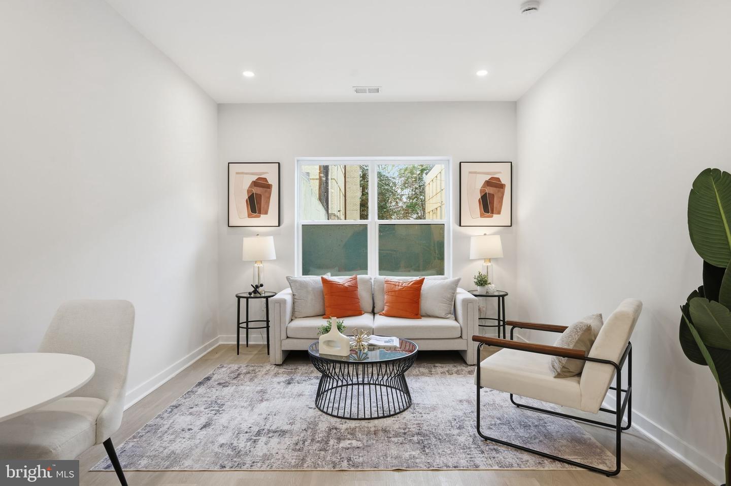 2606 41ST ST NW #2, WASHINGTON, District Of Columbia 20007, 2 Bedrooms Bedrooms, ,2 BathroomsBathrooms,Residential,For sale,2606 41ST ST NW #2,DCDC2233990 MLS # DCDC2233990