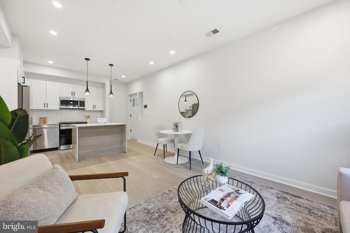 2606 41ST ST NW #2, WASHINGTON, District Of Columbia 20007, 2 Bedrooms Bedrooms, ,2 BathroomsBathrooms,Residential,For sale,2606 41ST ST NW #2,DCDC2233990 MLS # DCDC2233990