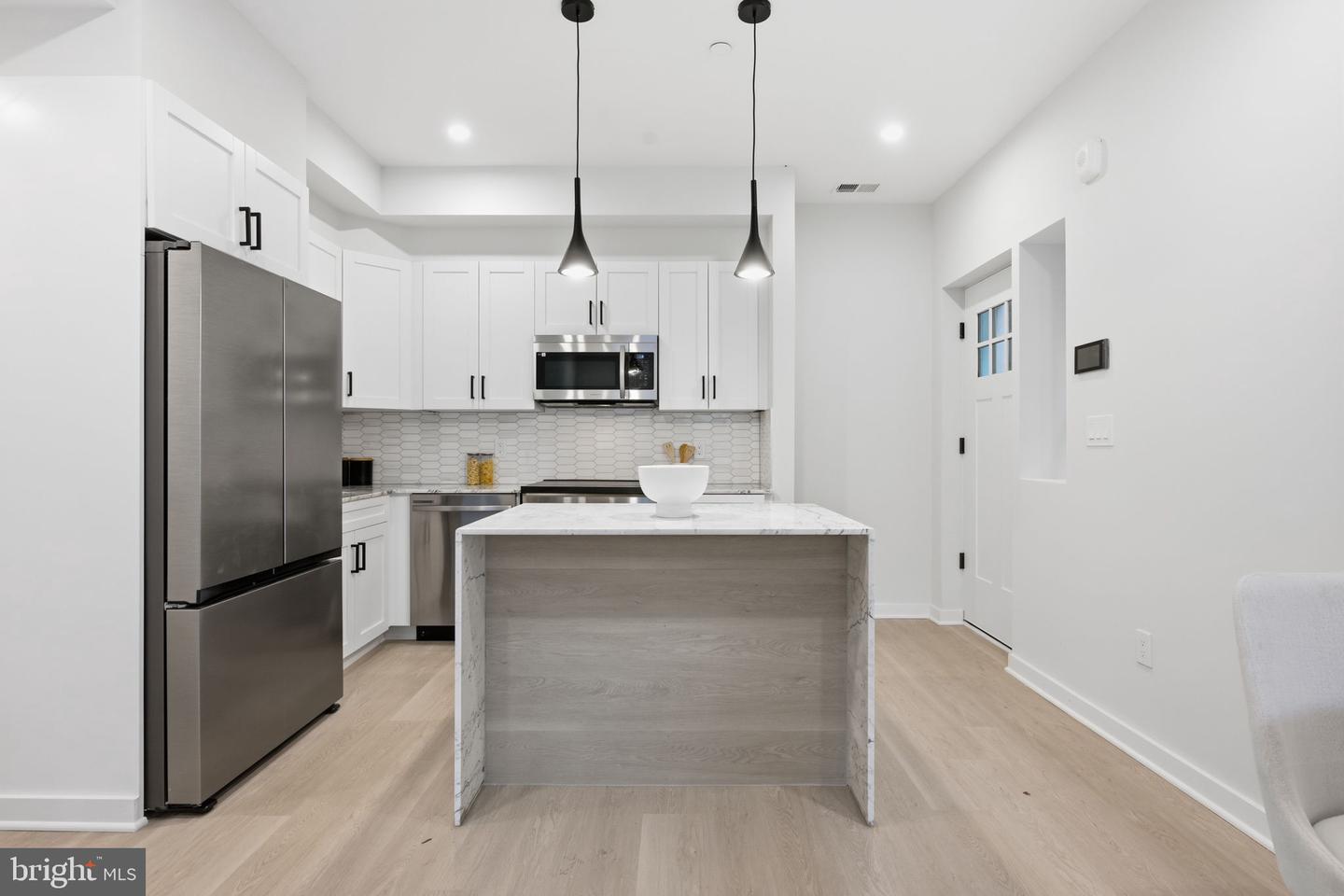 2606 41ST ST NW #2, WASHINGTON, District Of Columbia 20007, 2 Bedrooms Bedrooms, ,2 BathroomsBathrooms,Residential,For sale,2606 41ST ST NW #2,DCDC2233990 MLS # DCDC2233990