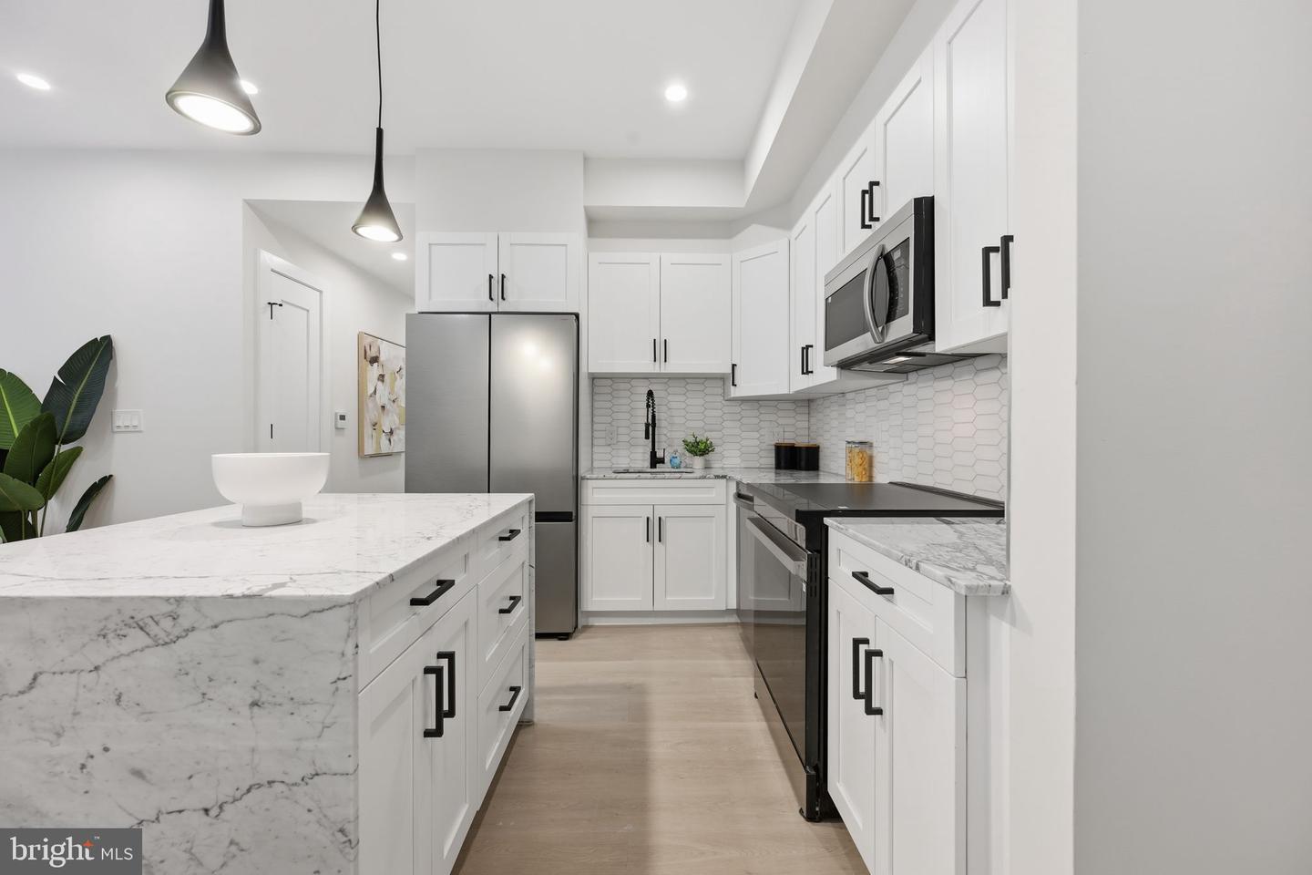 2606 41ST ST NW #2, WASHINGTON, District Of Columbia 20007, 2 Bedrooms Bedrooms, ,2 BathroomsBathrooms,Residential,For sale,2606 41ST ST NW #2,DCDC2233990 MLS # DCDC2233990