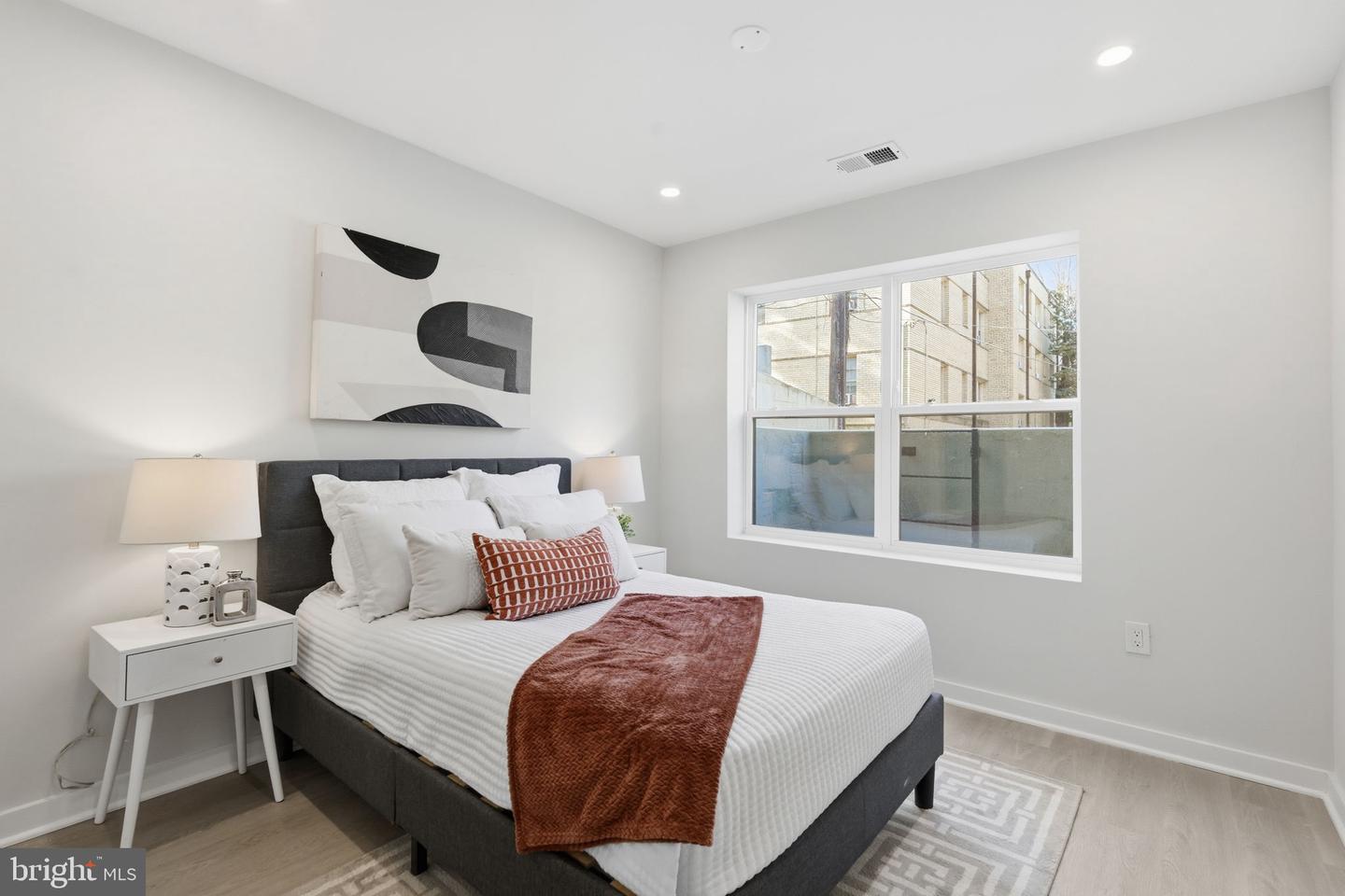 2606 41ST ST NW #2, WASHINGTON, District Of Columbia 20007, 2 Bedrooms Bedrooms, ,2 BathroomsBathrooms,Residential,For sale,2606 41ST ST NW #2,DCDC2233990 MLS # DCDC2233990