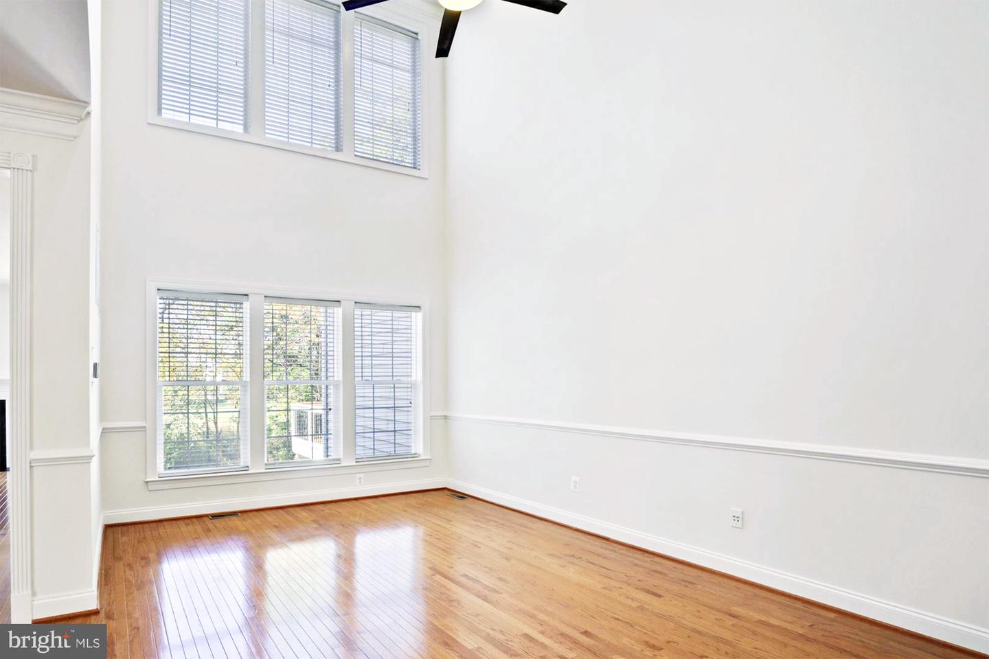 20026 VALHALLA SQ, ASHBURN, Virginia 20147, 3 Bedrooms Bedrooms, ,3 BathroomsBathrooms,Residential,For sale,20026 VALHALLA SQ,VALO2112268 MLS # VALO2112268