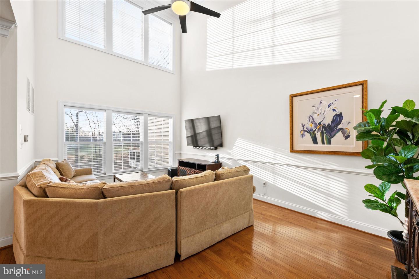 20026 VALHALLA SQ, ASHBURN, Virginia 20147, 3 Bedrooms Bedrooms, ,3 BathroomsBathrooms,Residential,For sale,20026 VALHALLA SQ,VALO2112268 MLS # VALO2112268