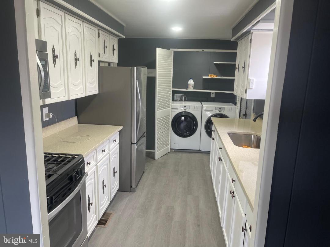 14731 NATIONAL DR, CHANTILLY, Virginia 20151, 2 Bedrooms Bedrooms, ,2 BathroomsBathrooms,Residential,For sale,14731 NATIONAL DR,VAFX2282548 MLS # VAFX2282548 14731 NATIONAL DR, CHANTILLY, Virginia 20151, 2 Bedrooms Bedrooms, ,2 BathroomsBathrooms,Residential,For sale,14731 NATIONAL DR,VAFX2282548 MLS # VAFX2282548