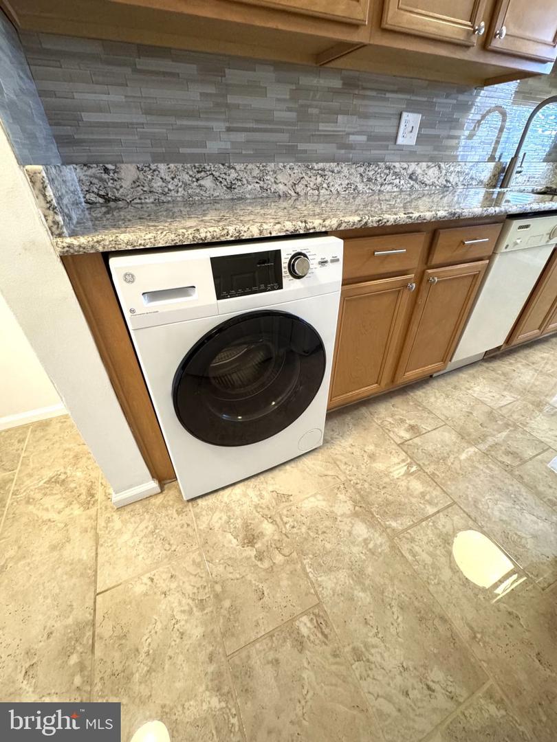 1805-C WILLIAM #211, FREDERICKSBURG, Virginia 22401, 2 Bedrooms Bedrooms, ,1 BathroomBathrooms,Residential,For sale,1805-C WILLIAM #211,VAFB2009410 MLS # VAFB2009410 1805-C WILLIAM #211, FREDERICKSBURG, Virginia 22401, 2 Bedrooms Bedrooms, ,1 BathroomBathrooms,Residential,For sale,1805-C WILLIAM #211,VAFB2009410 MLS # VAFB2009410