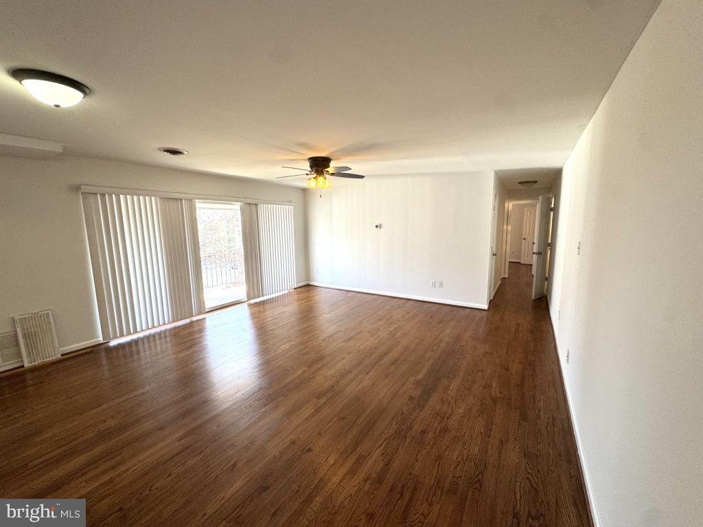 1805-C WILLIAM #211, FREDERICKSBURG, Virginia 22401, 2 Bedrooms Bedrooms, ,1 BathroomBathrooms,Residential,For sale,1805-C WILLIAM #211,VAFB2009410 MLS # VAFB2009410 1805-C WILLIAM #211, FREDERICKSBURG, Virginia 22401, 2 Bedrooms Bedrooms, ,1 BathroomBathrooms,Residential,For sale,1805-C WILLIAM #211,VAFB2009410 MLS # VAFB2009410