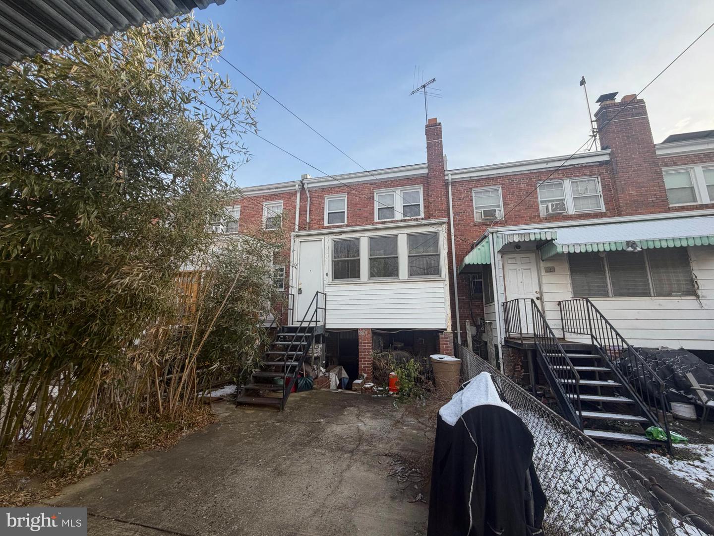 40 GIRARD ST NE, WASHINGTON, District Of Columbia 20002, 3 Bedrooms Bedrooms, 5 Rooms Rooms,1 BathroomBathrooms,Residential,For sale,40 GIRARD ST NE,DCDC2235100 MLS # DCDC2235100