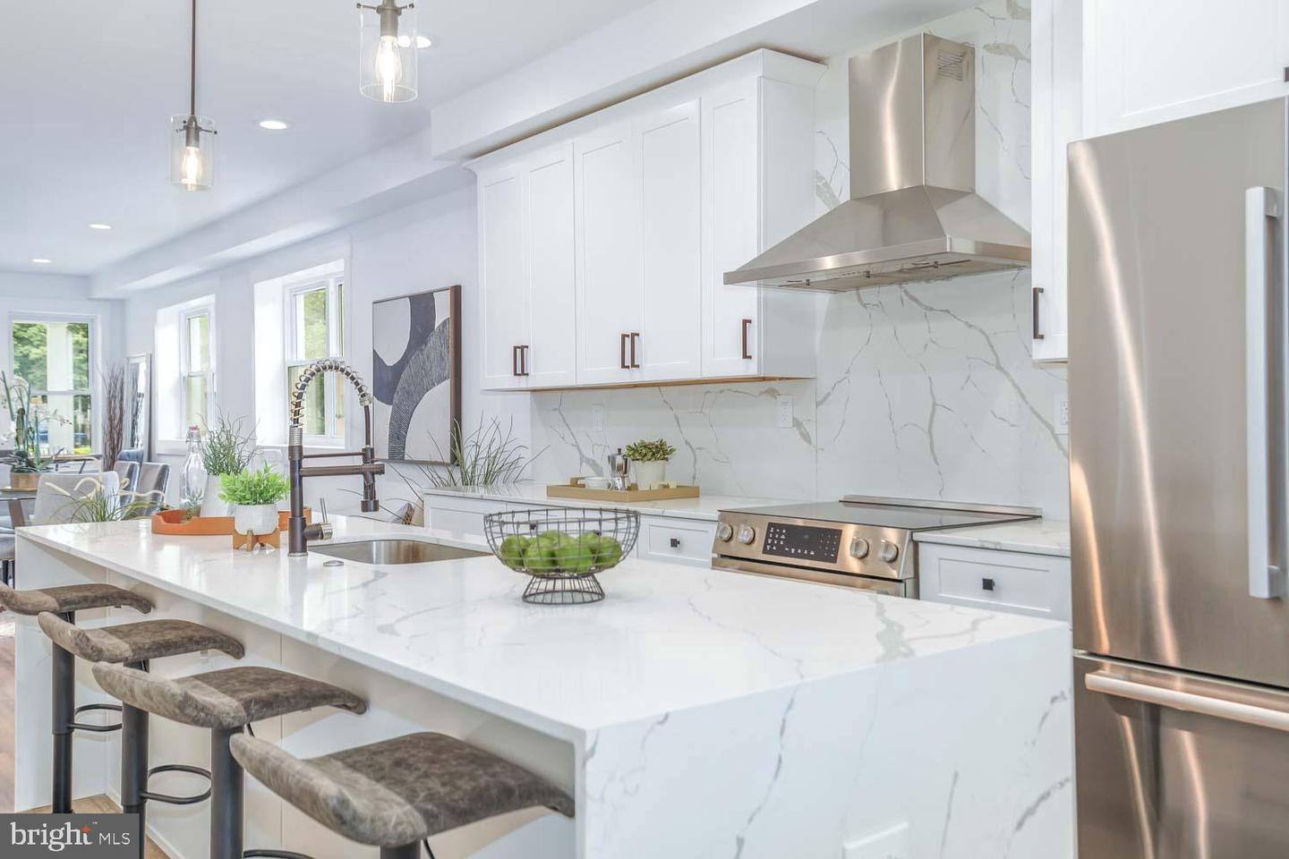 424 TAYLOR ST NW #1, WASHINGTON, District Of Columbia 20011, 3 Bedrooms Bedrooms, ,2 BathroomsBathrooms,Residential,For sale,424 TAYLOR ST NW #1,DCDC2235102 MLS # DCDC2235102