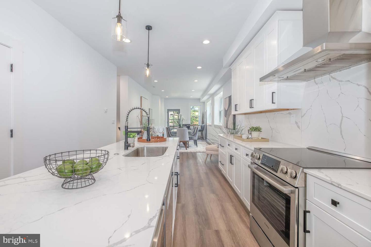 424 TAYLOR ST NW #1, WASHINGTON, District Of Columbia 20011, 3 Bedrooms Bedrooms, ,2 BathroomsBathrooms,Residential,For sale,424 TAYLOR ST NW #1,DCDC2235102 MLS # DCDC2235102