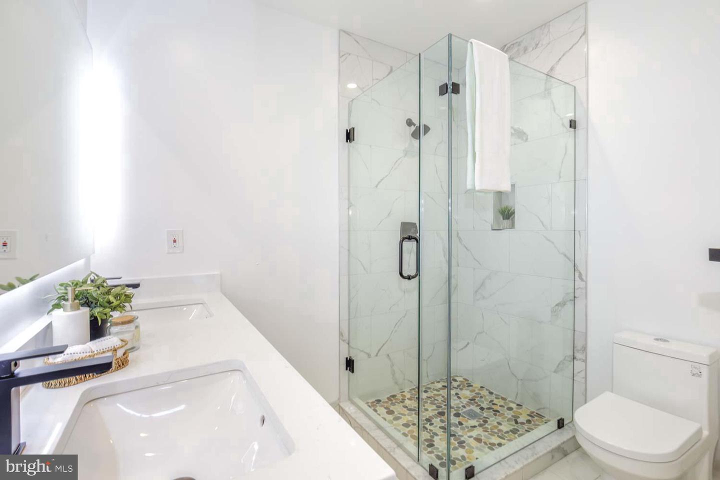 424 TAYLOR ST NW #1, WASHINGTON, District Of Columbia 20011, 3 Bedrooms Bedrooms, ,2 BathroomsBathrooms,Residential,For sale,424 TAYLOR ST NW #1,DCDC2235102 MLS # DCDC2235102