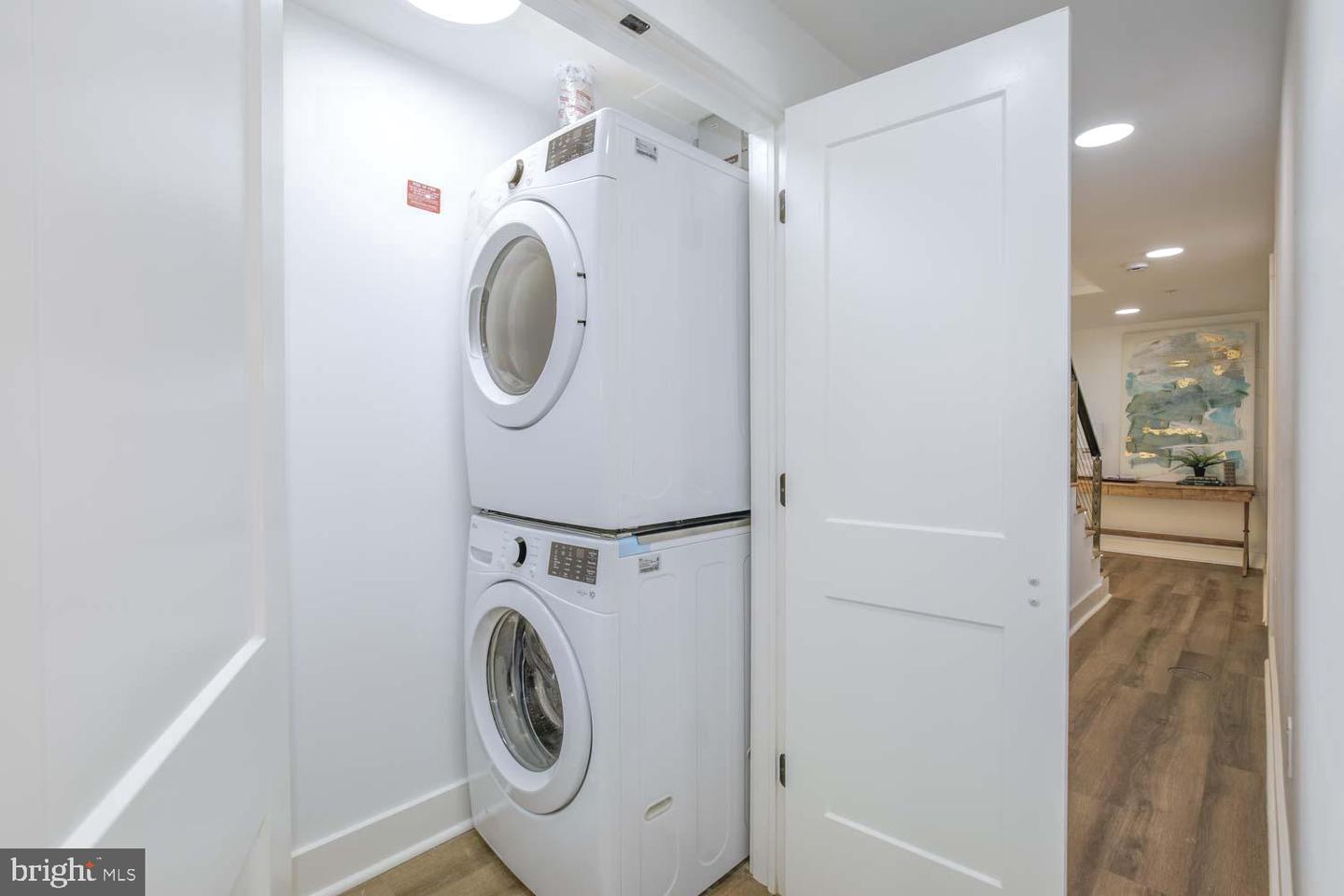 424 TAYLOR ST NW #1, WASHINGTON, District Of Columbia 20011, 3 Bedrooms Bedrooms, ,2 BathroomsBathrooms,Residential,For sale,424 TAYLOR ST NW #1,DCDC2235102 MLS # DCDC2235102