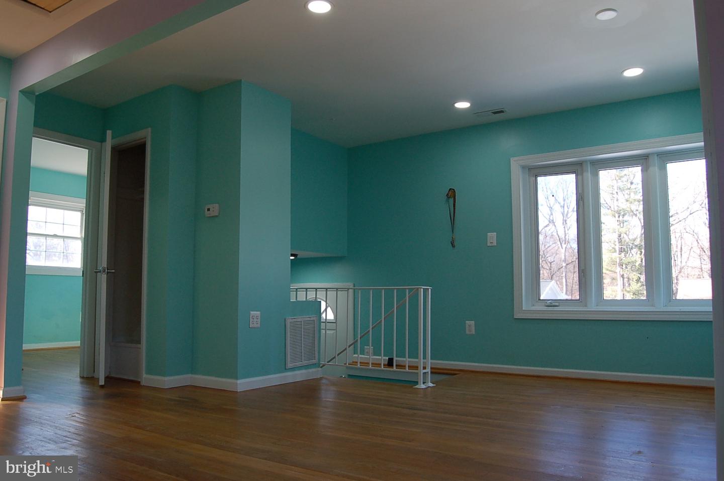 3548 FORESTDALE AVE, WOODBRIDGE, Virginia 22193, 5 Bedrooms Bedrooms, ,3 BathroomsBathrooms,Residential,For sale,3548 FORESTDALE AVE,VAPW2109218 MLS # VAPW2109218