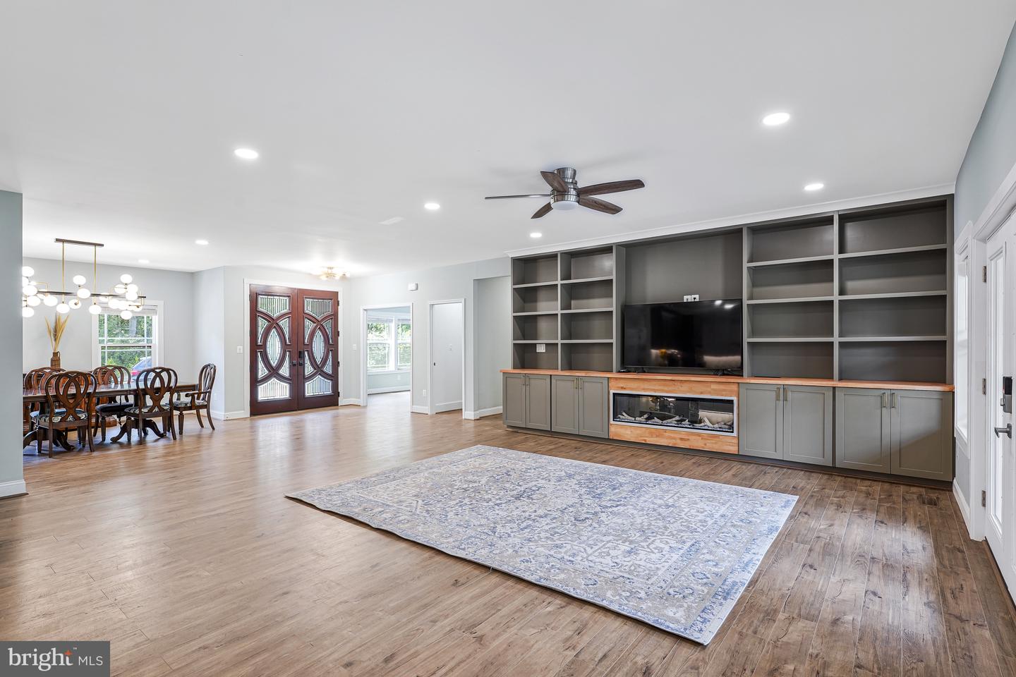 14051 HEATHERS OVERLOOK CT, NOKESVILLE, Virginia 20181, 4 Bedrooms Bedrooms, ,4 BathroomsBathrooms,Residential,For sale,14051 HEATHERS OVERLOOK CT,VAPW2109224 MLS # VAPW2109224