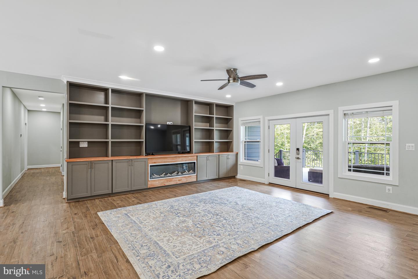 14051 HEATHERS OVERLOOK CT, NOKESVILLE, Virginia 20181, 4 Bedrooms Bedrooms, ,4 BathroomsBathrooms,Residential,For sale,14051 HEATHERS OVERLOOK CT,VAPW2109224 MLS # VAPW2109224