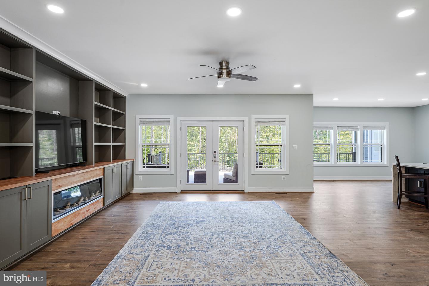 14051 HEATHERS OVERLOOK CT, NOKESVILLE, Virginia 20181, 4 Bedrooms Bedrooms, ,4 BathroomsBathrooms,Residential,For sale,14051 HEATHERS OVERLOOK CT,VAPW2109224 MLS # VAPW2109224