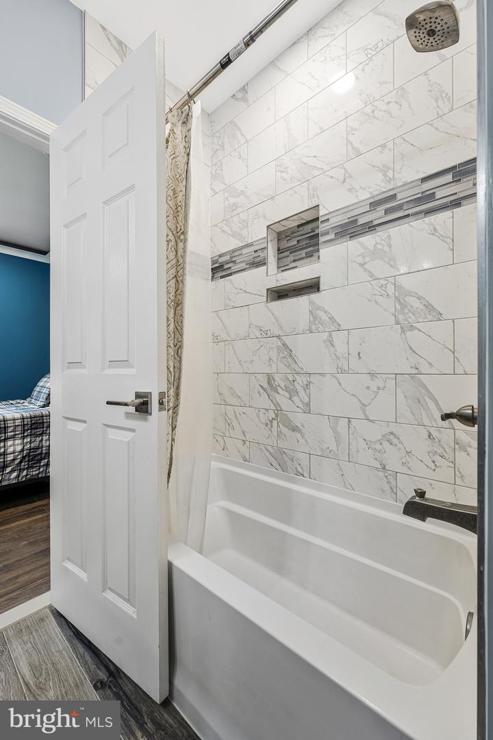 14051 HEATHERS OVERLOOK CT, NOKESVILLE, Virginia 20181, 4 Bedrooms Bedrooms, ,4 BathroomsBathrooms,Residential,For sale,14051 HEATHERS OVERLOOK CT,VAPW2109224 MLS # VAPW2109224