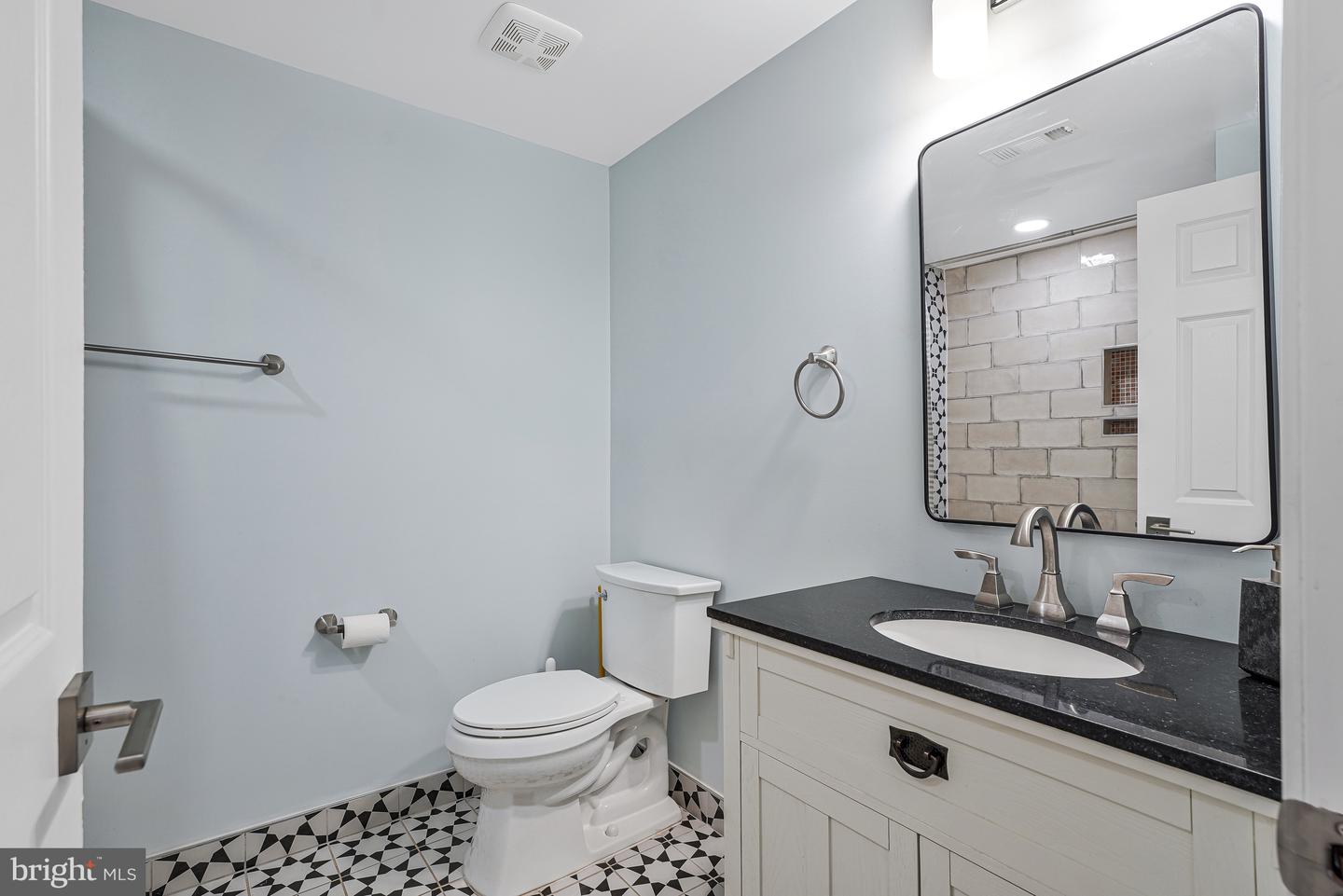 14051 HEATHERS OVERLOOK CT, NOKESVILLE, Virginia 20181, 4 Bedrooms Bedrooms, ,4 BathroomsBathrooms,Residential,For sale,14051 HEATHERS OVERLOOK CT,VAPW2109224 MLS # VAPW2109224