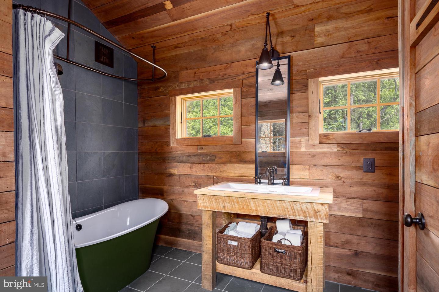 4320 BROWNTOWN RD, FRONT ROYAL, Virginia 22630, 4 Bedrooms Bedrooms, ,2 BathroomsBathrooms,Residential,For sale,4320 BROWNTOWN RD,VAWR2012966 MLS # VAWR2012966 4320 BROWNTOWN RD, FRONT ROYAL, Virginia 22630, 4 Bedrooms Bedrooms, ,2 BathroomsBathrooms,Residential,For sale,4320 BROWNTOWN RD,VAWR2012966 MLS # VAWR2012966