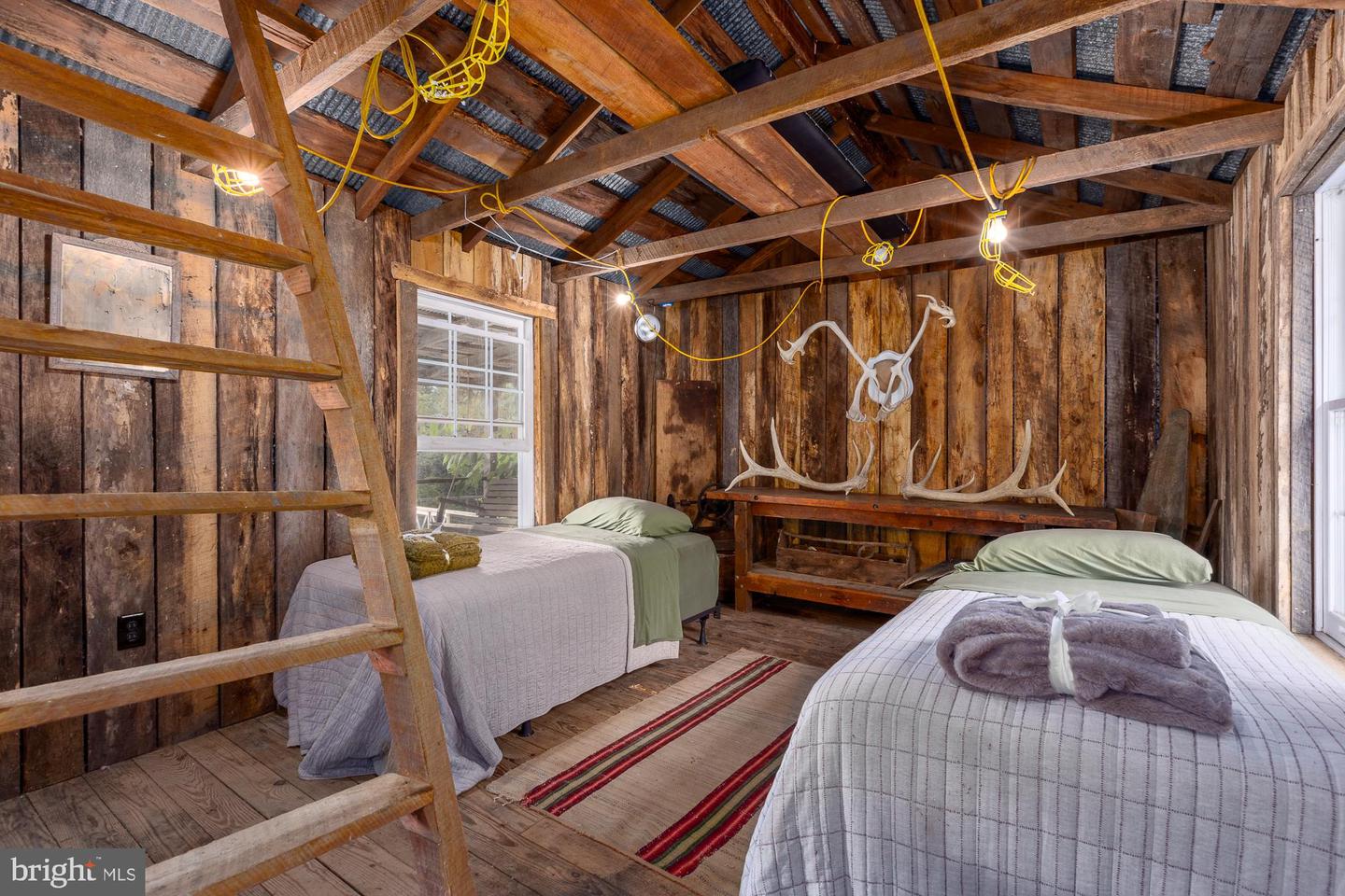 4320 BROWNTOWN RD, FRONT ROYAL, Virginia 22630, 4 Bedrooms Bedrooms, ,2 BathroomsBathrooms,Residential,For sale,4320 BROWNTOWN RD,VAWR2012966 MLS # VAWR2012966 4320 BROWNTOWN RD, FRONT ROYAL, Virginia 22630, 4 Bedrooms Bedrooms, ,2 BathroomsBathrooms,Residential,For sale,4320 BROWNTOWN RD,VAWR2012966 MLS # VAWR2012966