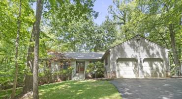 2 WHIPPOORWILL LN, PALMYRA, Virginia 22963, 4 Bedrooms Bedrooms, ,2 BathroomsBathrooms,Residential,For sale,2 WHIPPOORWILL LN,664852 MLS # 664852