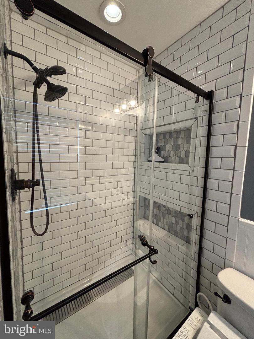 2847 SEMINOLE RD, WOODBRIDGE, Virginia 22192, 3 Bedrooms Bedrooms, ,2 BathroomsBathrooms,Residential,For sale,2847 SEMINOLE RD,VAPW2098506 MLS # VAPW2098506