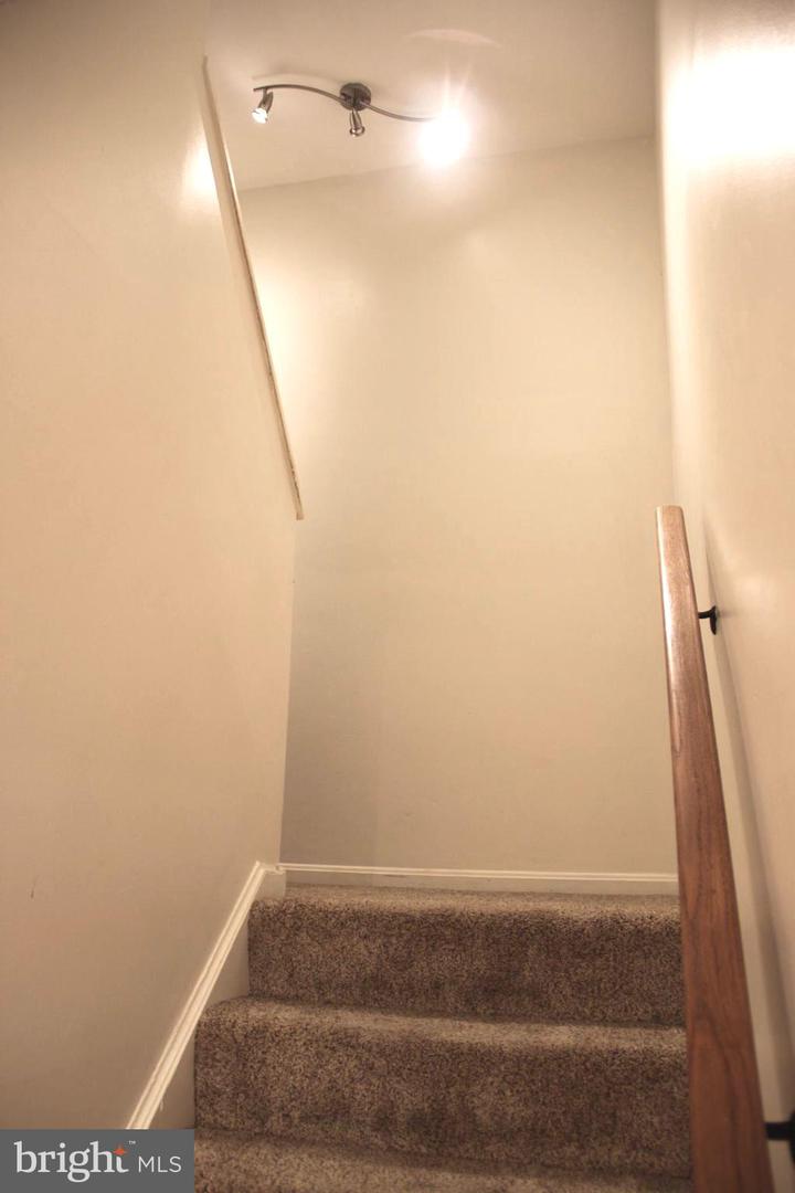 2847 SEMINOLE RD, WOODBRIDGE, Virginia 22192, 3 Bedrooms Bedrooms, ,2 BathroomsBathrooms,Residential,For sale,2847 SEMINOLE RD,VAPW2098506 MLS # VAPW2098506