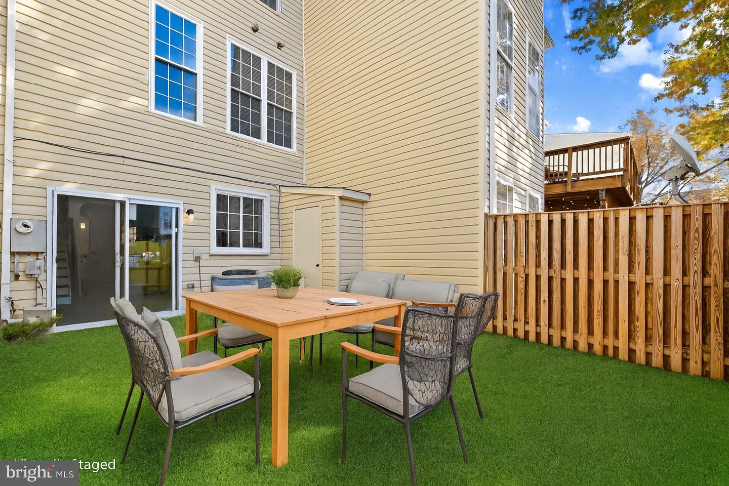 13133 PARK CRESCENT CIR, HERNDON, Virginia 20171, 4 Bedrooms Bedrooms, ,3 BathroomsBathrooms,Residential,For sale,13133 PARK CRESCENT CIR,VAFX2276720 MLS # VAFX2276720 13133 PARK CRESCENT CIR, HERNDON, Virginia 20171, 4 Bedrooms Bedrooms, ,3 BathroomsBathrooms,Residential,For sale,13133 PARK CRESCENT CIR,VAFX2276720 MLS # VAFX2276720