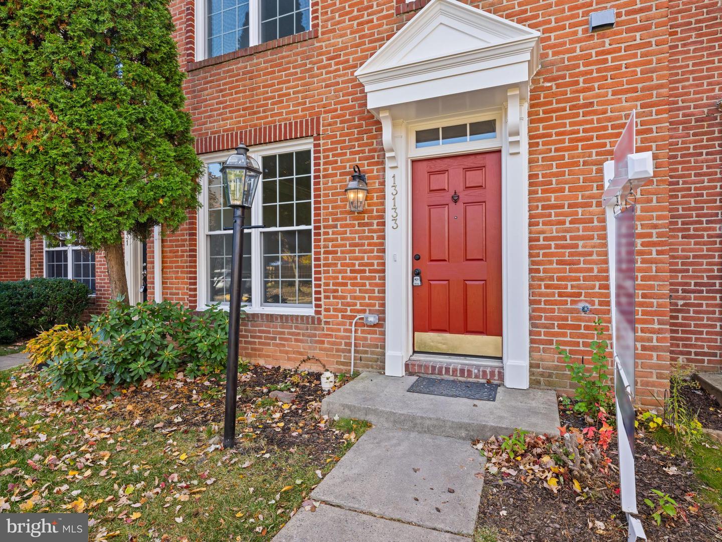 13133 PARK CRESCENT CIR, HERNDON, Virginia 20171, 4 Bedrooms Bedrooms, ,3 BathroomsBathrooms,Residential,For sale,13133 PARK CRESCENT CIR,VAFX2276720 MLS # VAFX2276720 13133 PARK CRESCENT CIR, HERNDON, Virginia 20171, 4 Bedrooms Bedrooms, ,3 BathroomsBathrooms,Residential,For sale,13133 PARK CRESCENT CIR,VAFX2276720 MLS # VAFX2276720