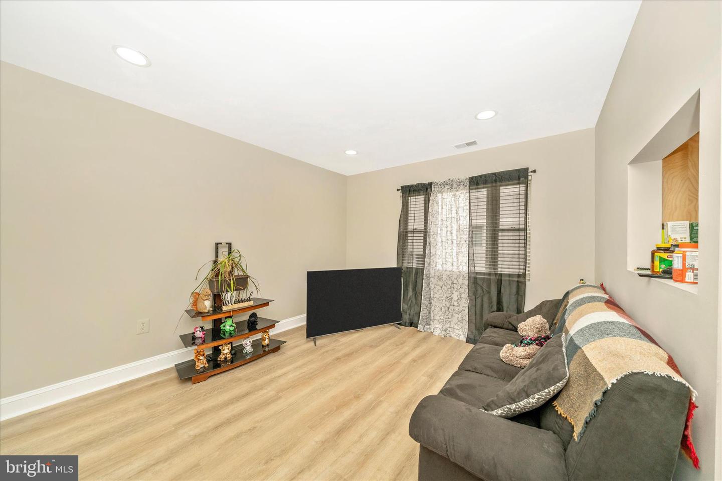 1320 MISSOURI AVE NW #203, WASHINGTON, District Of Columbia 20011, 1 Bedroom Bedrooms, ,1 BathroomBathrooms,Residential,For sale,1320 MISSOURI AVE NW #203,DCDC2229438 MLS # DCDC2229438 1320 MISSOURI AVE NW #203, WASHINGTON, District Of Columbia 20011, 1 Bedroom Bedrooms, ,1 BathroomBathrooms,Residential,For sale,1320 MISSOURI AVE NW #203,DCDC2229438 MLS # DCDC2229438