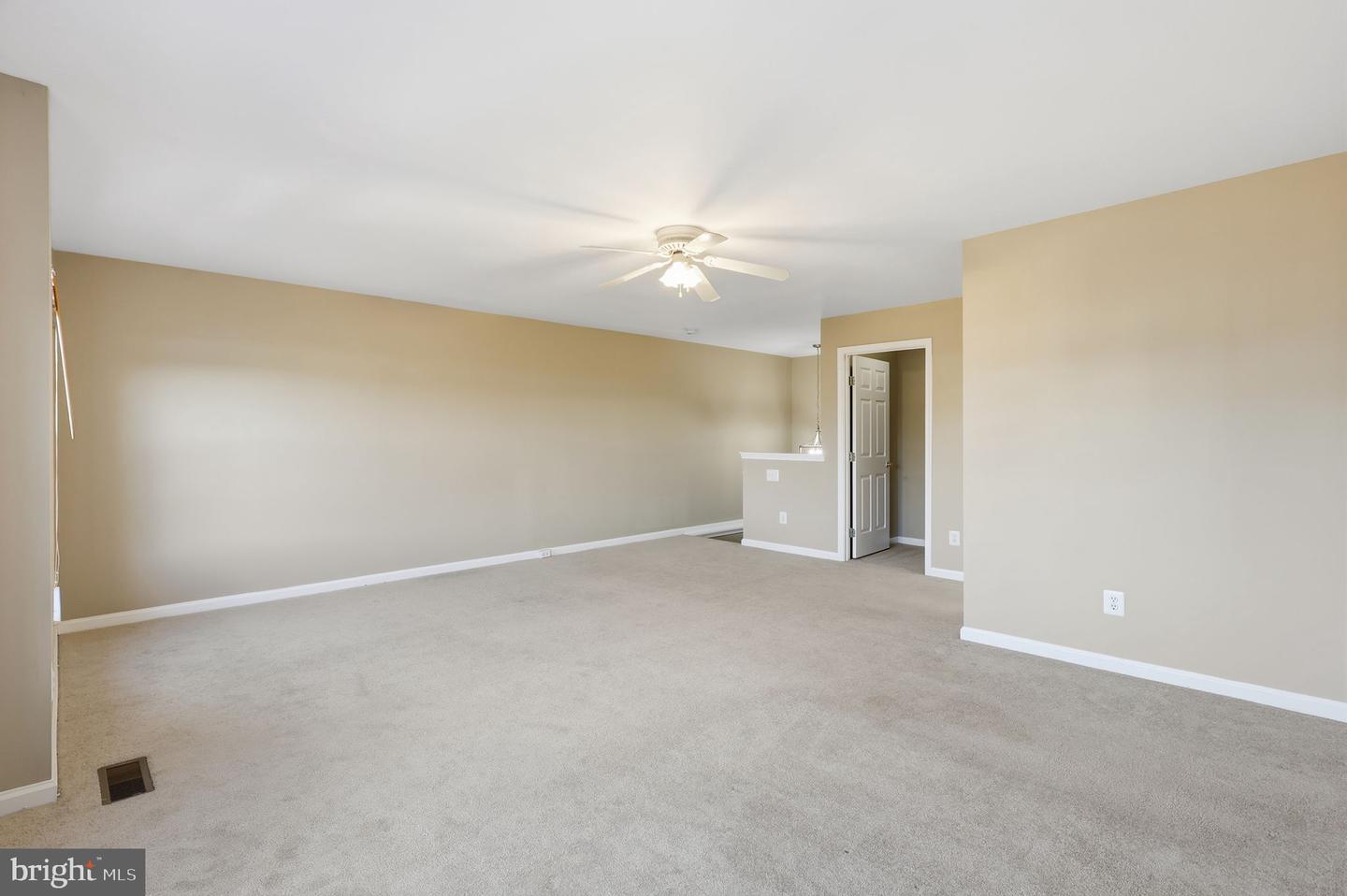 9304 WITCH HAZEL WAY, MANASSAS, Virginia 20110, 3 Bedrooms Bedrooms, ,2 BathroomsBathrooms,Residential,For sale,9304 WITCH HAZEL WAY,VAMN2009636 MLS # VAMN2009636