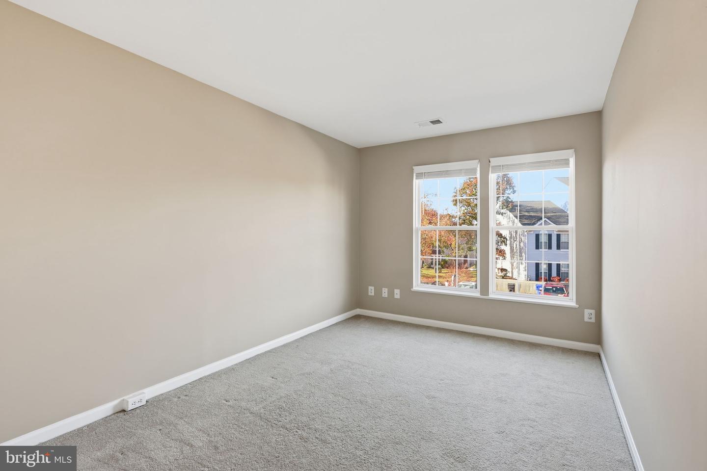 9304 WITCH HAZEL WAY, MANASSAS, Virginia 20110, 3 Bedrooms Bedrooms, ,2 BathroomsBathrooms,Residential,For sale,9304 WITCH HAZEL WAY,VAMN2009636 MLS # VAMN2009636