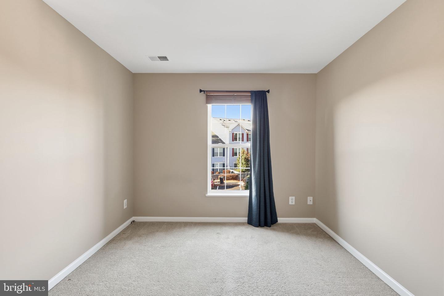 9304 WITCH HAZEL WAY, MANASSAS, Virginia 20110, 3 Bedrooms Bedrooms, ,2 BathroomsBathrooms,Residential,For sale,9304 WITCH HAZEL WAY,VAMN2009636 MLS # VAMN2009636