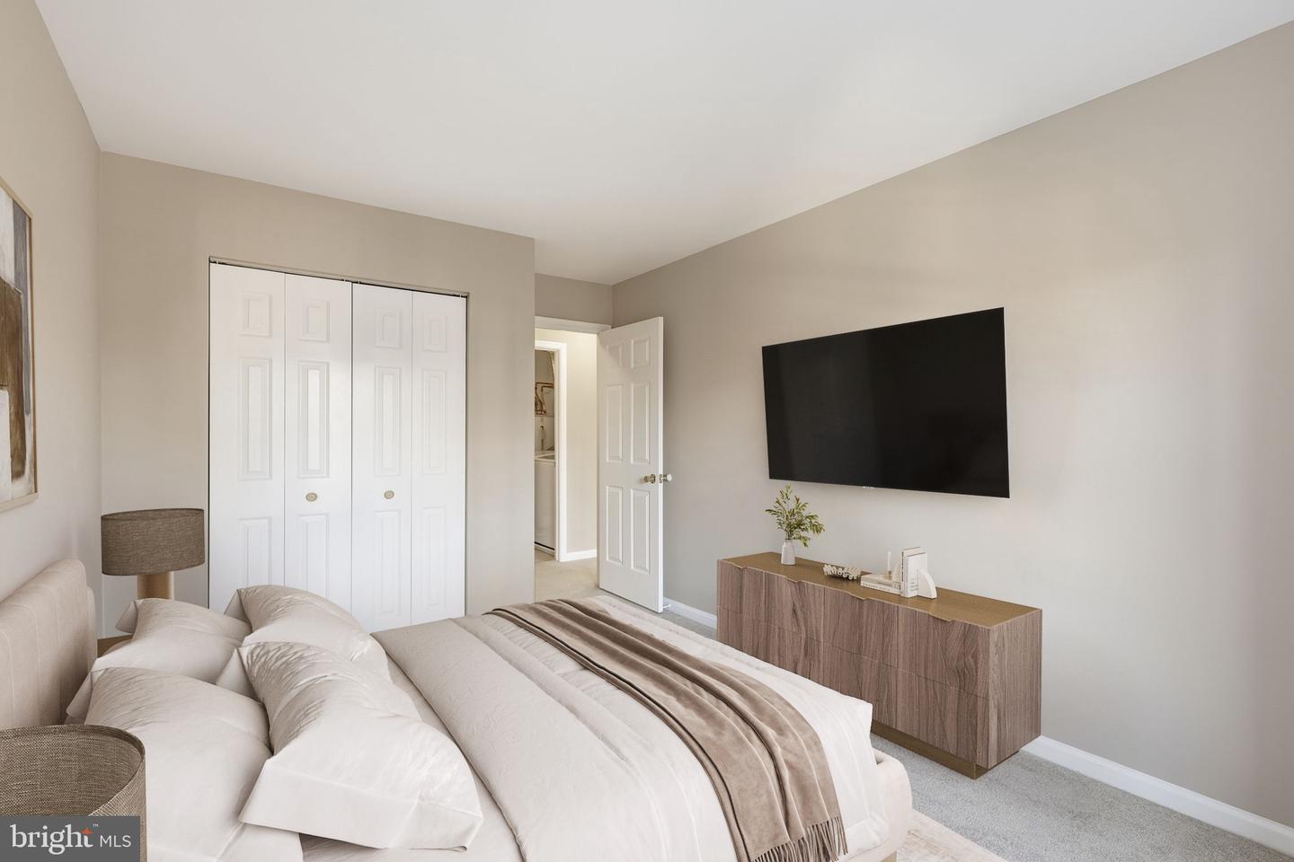 9304 WITCH HAZEL WAY, MANASSAS, Virginia 20110, 3 Bedrooms Bedrooms, ,2 BathroomsBathrooms,Residential,For sale,9304 WITCH HAZEL WAY,VAMN2009636 MLS # VAMN2009636