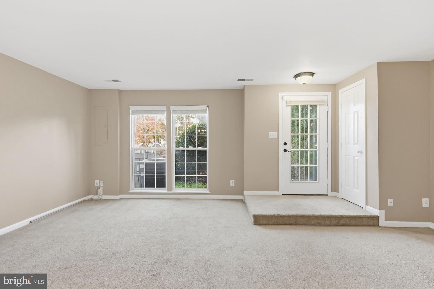 9304 WITCH HAZEL WAY, MANASSAS, Virginia 20110, 3 Bedrooms Bedrooms, ,2 BathroomsBathrooms,Residential,For sale,9304 WITCH HAZEL WAY,VAMN2009636 MLS # VAMN2009636