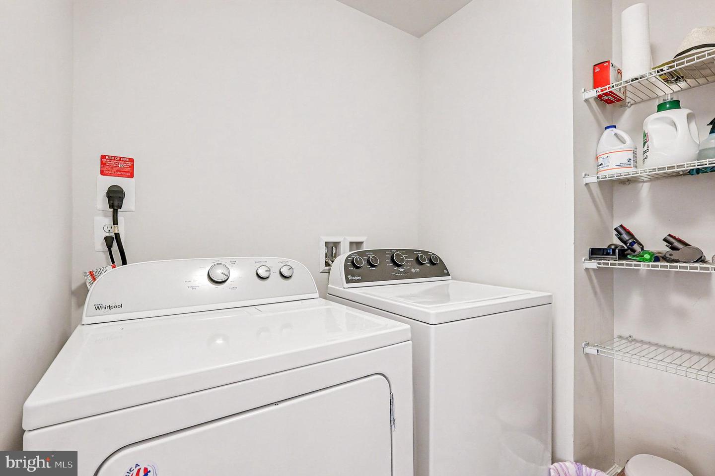 6900 KONA DR, GAINESVILLE, Virginia 20155, 3 Bedrooms Bedrooms, ,2 BathroomsBathrooms,Residential,For sale,6900 KONA DR,VAPW2107744 MLS # VAPW2107744 6900 KONA DR, GAINESVILLE, Virginia 20155, 3 Bedrooms Bedrooms, ,2 BathroomsBathrooms,Residential,For sale,6900 KONA DR,VAPW2107744 MLS # VAPW2107744