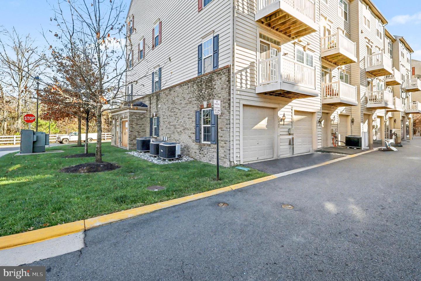 6900 KONA DR, GAINESVILLE, Virginia 20155, 3 Bedrooms Bedrooms, ,2 BathroomsBathrooms,Residential,For sale,6900 KONA DR,VAPW2107744 MLS # VAPW2107744 6900 KONA DR, GAINESVILLE, Virginia 20155, 3 Bedrooms Bedrooms, ,2 BathroomsBathrooms,Residential,For sale,6900 KONA DR,VAPW2107744 MLS # VAPW2107744