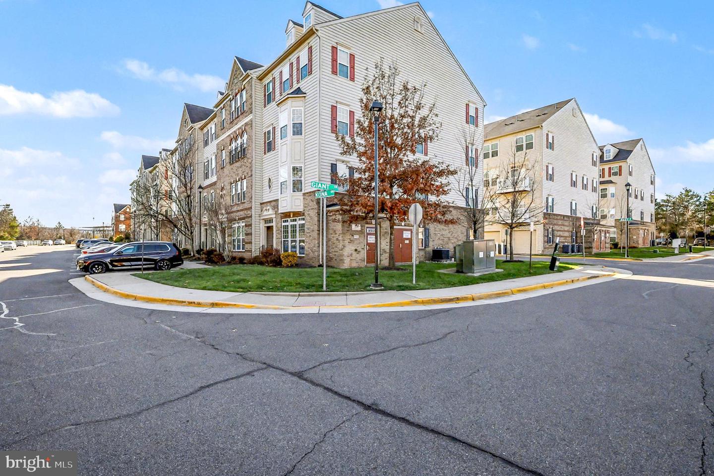 6900 KONA DR, GAINESVILLE, Virginia 20155, 3 Bedrooms Bedrooms, ,2 BathroomsBathrooms,Residential,For sale,6900 KONA DR,VAPW2107744 MLS # VAPW2107744 6900 KONA DR, GAINESVILLE, Virginia 20155, 3 Bedrooms Bedrooms, ,2 BathroomsBathrooms,Residential,For sale,6900 KONA DR,VAPW2107744 MLS # VAPW2107744