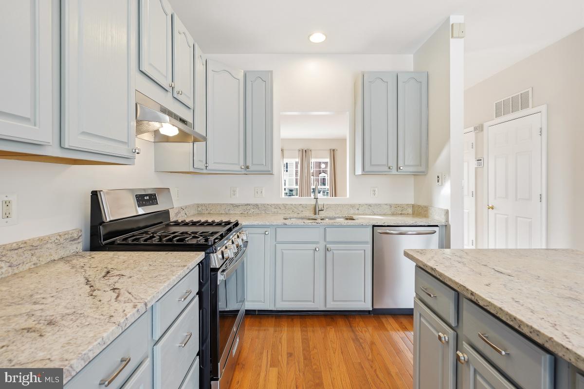 12827 HUNTERBROOK DR, WOODBRIDGE, Virginia 22192, 3 Bedrooms Bedrooms, 11 Rooms Rooms,2 BathroomsBathrooms,Residential,For sale,12827 HUNTERBROOK DR,VAPW2108156 MLS # VAPW2108156 12827 HUNTERBROOK DR, WOODBRIDGE, Virginia 22192, 3 Bedrooms Bedrooms, 11 Rooms Rooms,2 BathroomsBathrooms,Residential,For sale,12827 HUNTERBROOK DR,VAPW2108156 MLS # VAPW2108156