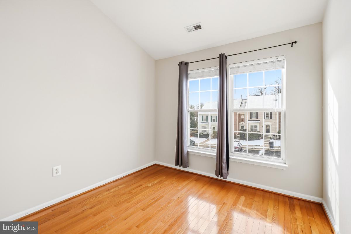 12827 HUNTERBROOK DR, WOODBRIDGE, Virginia 22192, 3 Bedrooms Bedrooms, 11 Rooms Rooms,2 BathroomsBathrooms,Residential,For sale,12827 HUNTERBROOK DR,VAPW2108156 MLS # VAPW2108156 12827 HUNTERBROOK DR, WOODBRIDGE, Virginia 22192, 3 Bedrooms Bedrooms, 11 Rooms Rooms,2 BathroomsBathrooms,Residential,For sale,12827 HUNTERBROOK DR,VAPW2108156 MLS # VAPW2108156