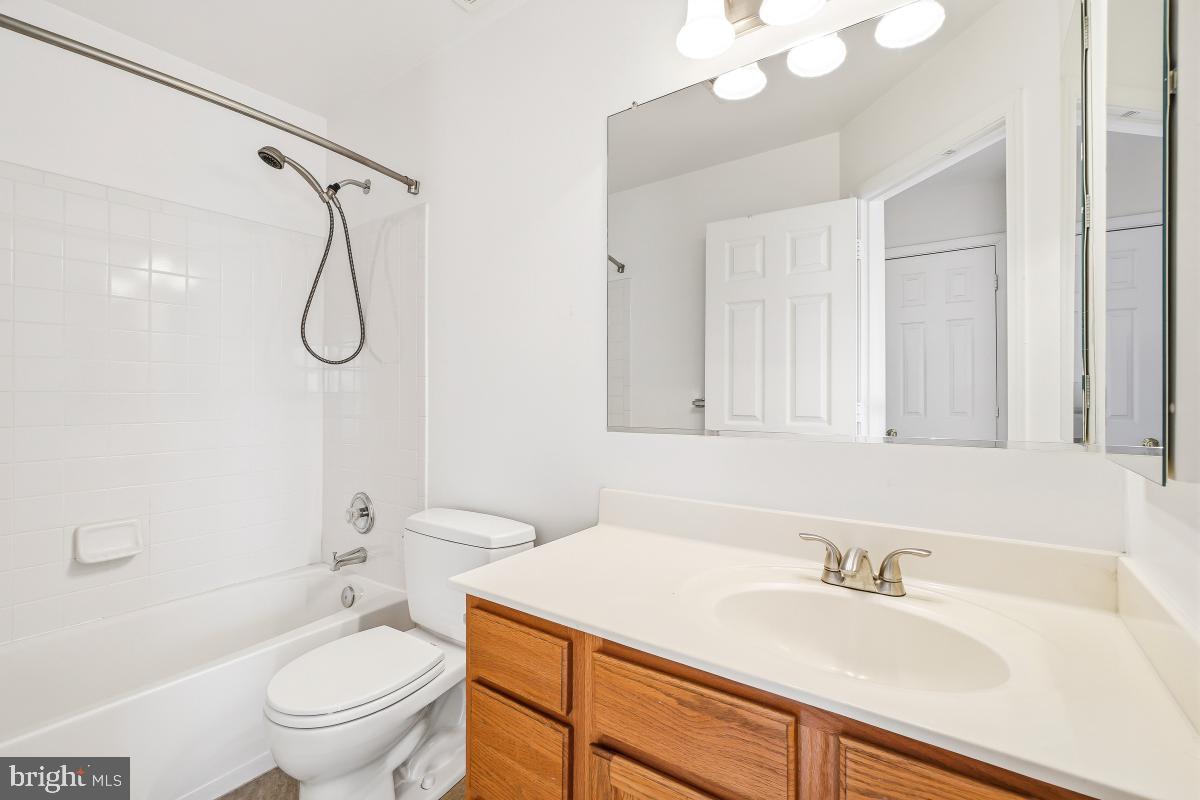 12827 HUNTERBROOK DR, WOODBRIDGE, Virginia 22192, 3 Bedrooms Bedrooms, 11 Rooms Rooms,2 BathroomsBathrooms,Residential,For sale,12827 HUNTERBROOK DR,VAPW2108156 MLS # VAPW2108156 12827 HUNTERBROOK DR, WOODBRIDGE, Virginia 22192, 3 Bedrooms Bedrooms, 11 Rooms Rooms,2 BathroomsBathrooms,Residential,For sale,12827 HUNTERBROOK DR,VAPW2108156 MLS # VAPW2108156