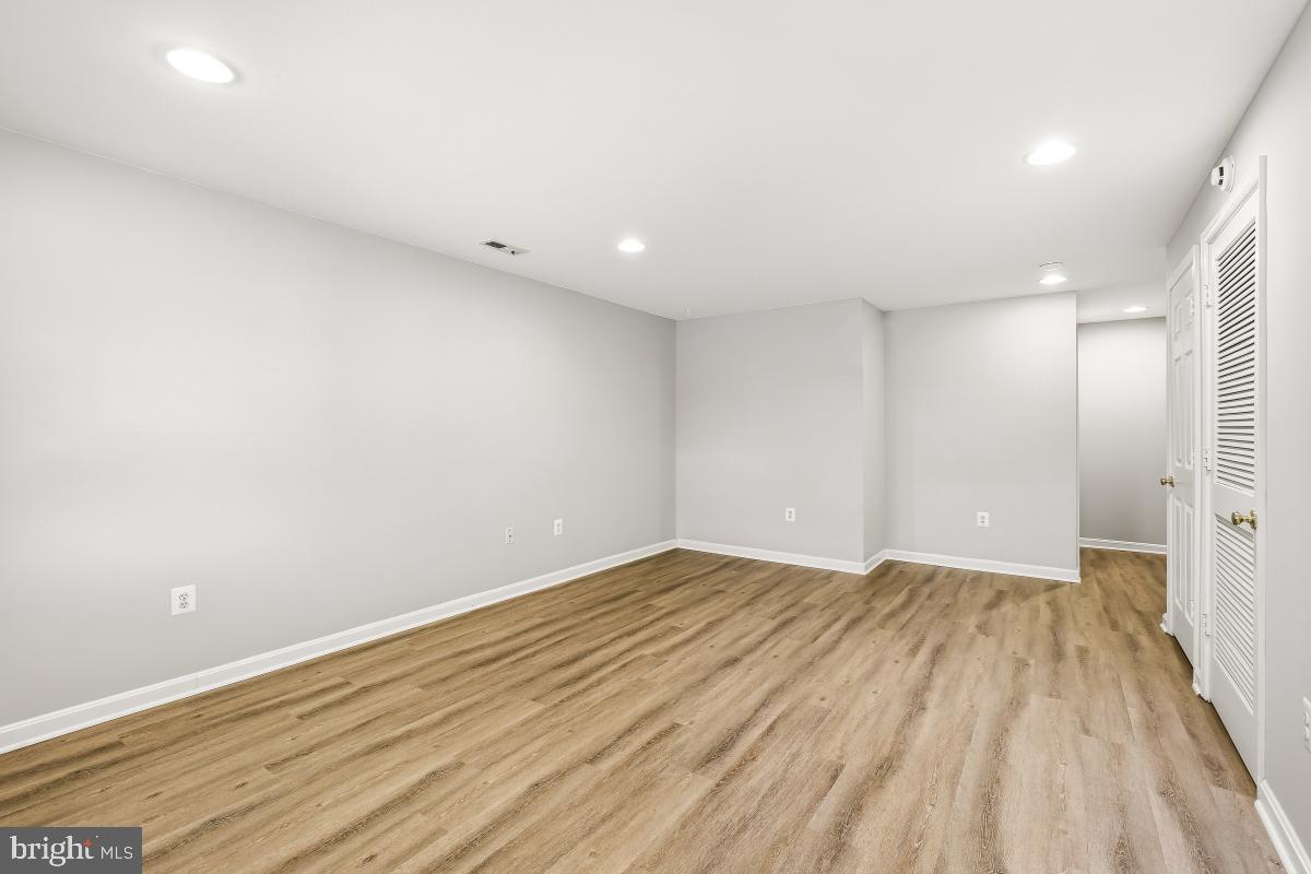 12827 HUNTERBROOK DR, WOODBRIDGE, Virginia 22192, 3 Bedrooms Bedrooms, 11 Rooms Rooms,2 BathroomsBathrooms,Residential,For sale,12827 HUNTERBROOK DR,VAPW2108156 MLS # VAPW2108156 12827 HUNTERBROOK DR, WOODBRIDGE, Virginia 22192, 3 Bedrooms Bedrooms, 11 Rooms Rooms,2 BathroomsBathrooms,Residential,For sale,12827 HUNTERBROOK DR,VAPW2108156 MLS # VAPW2108156