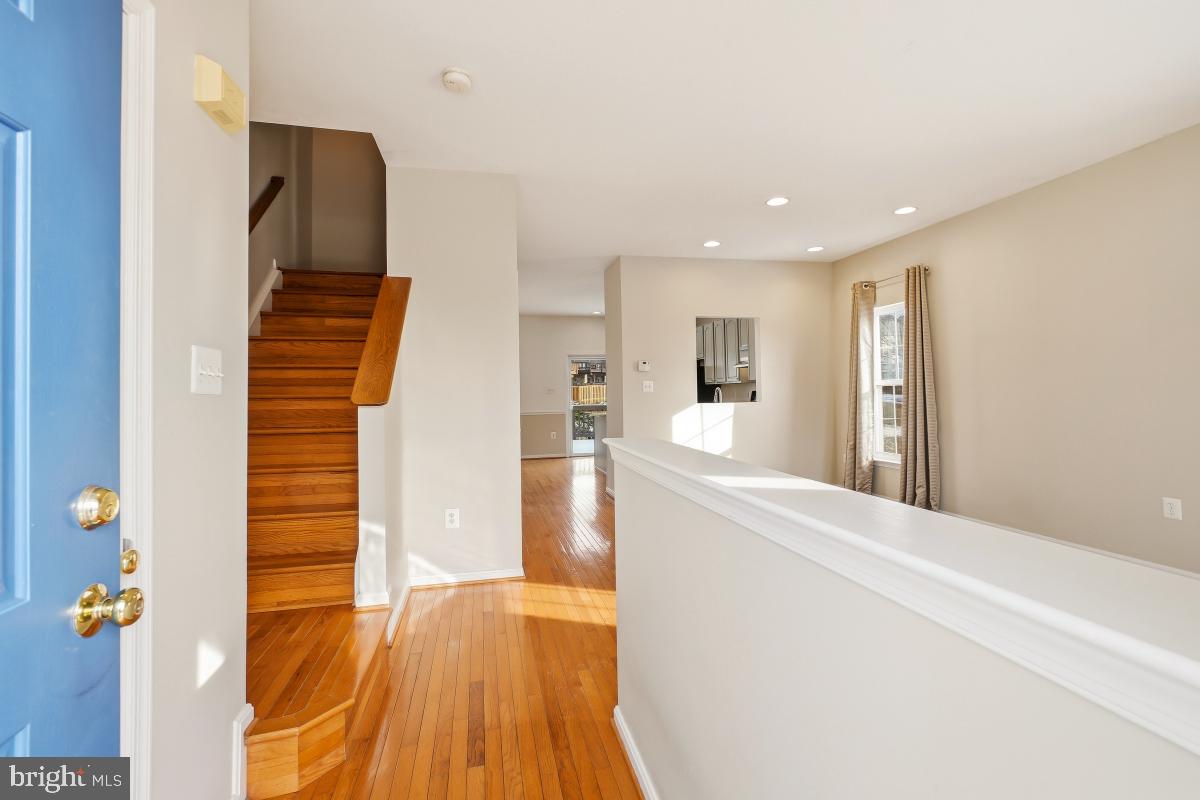 12827 HUNTERBROOK DR, WOODBRIDGE, Virginia 22192, 3 Bedrooms Bedrooms, 11 Rooms Rooms,2 BathroomsBathrooms,Residential,For sale,12827 HUNTERBROOK DR,VAPW2108156 MLS # VAPW2108156 12827 HUNTERBROOK DR, WOODBRIDGE, Virginia 22192, 3 Bedrooms Bedrooms, 11 Rooms Rooms,2 BathroomsBathrooms,Residential,For sale,12827 HUNTERBROOK DR,VAPW2108156 MLS # VAPW2108156