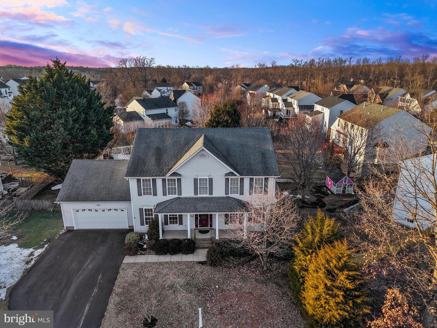 64 WALNUT FARMS PKWY, FREDERICKSBURG, Virginia 22405, 4 Bedrooms Bedrooms, ,2 BathroomsBathrooms,Residential,For sale,64 WALNUT FARMS PKWY,VAST2044472 MLS # VAST2044472